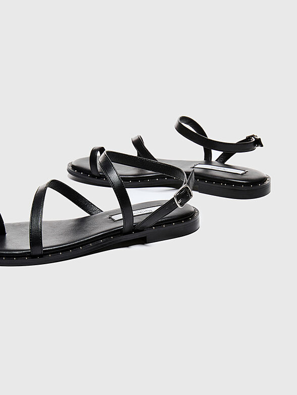 HAYES BASS Sandals - 6