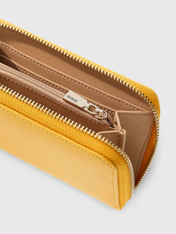 Wallet with a metal accent - 4