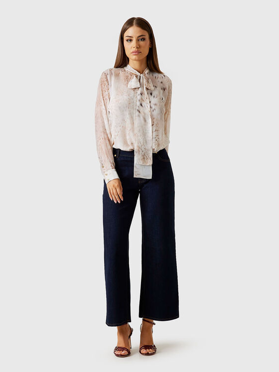 Риза VERITY с акцентно деколте  - 2