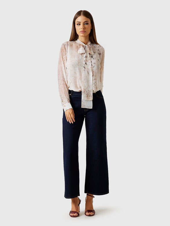 VERITY shirt with accent neckline - 2