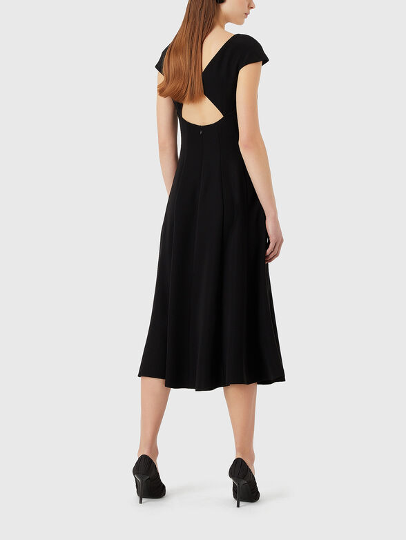 Midi dress with accent back - 2