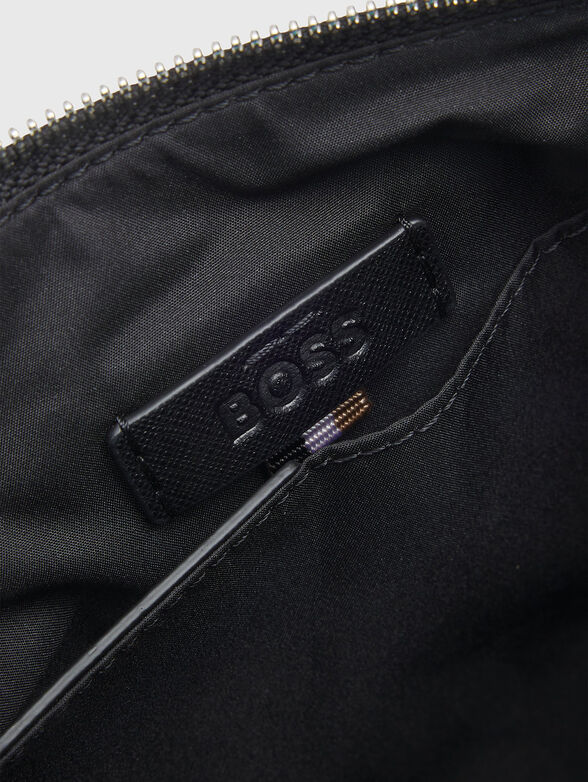 Black bag with a logo detail - 5