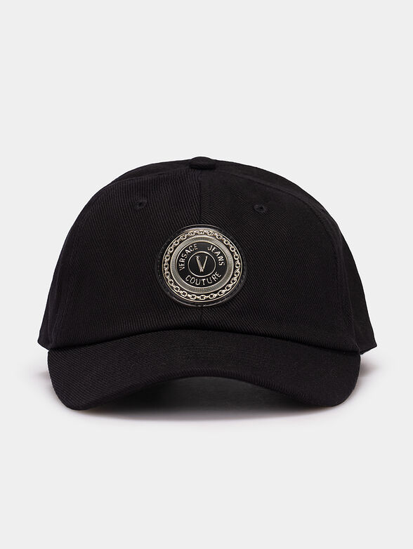 Hat with logo accent - 1