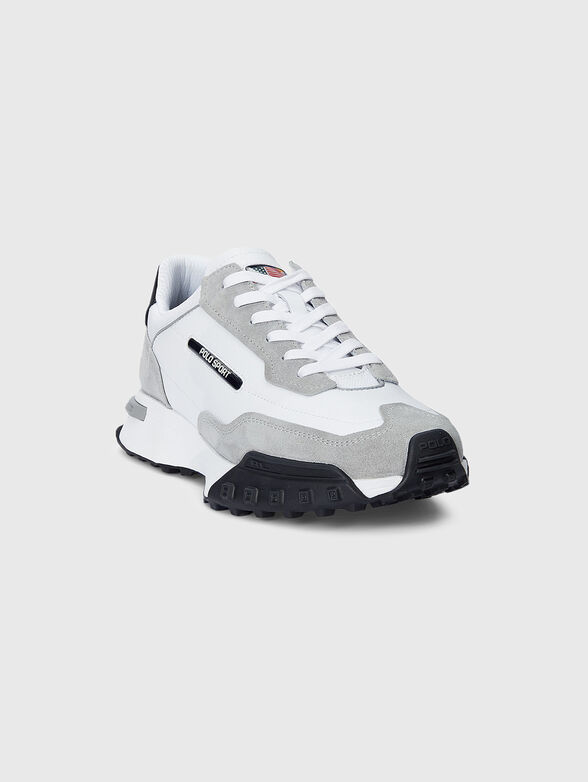 Sports shoes with contrasting details - 2