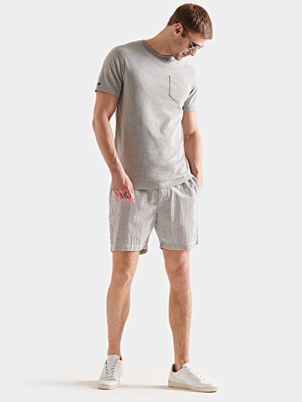 Shorts with fine stripes - 2