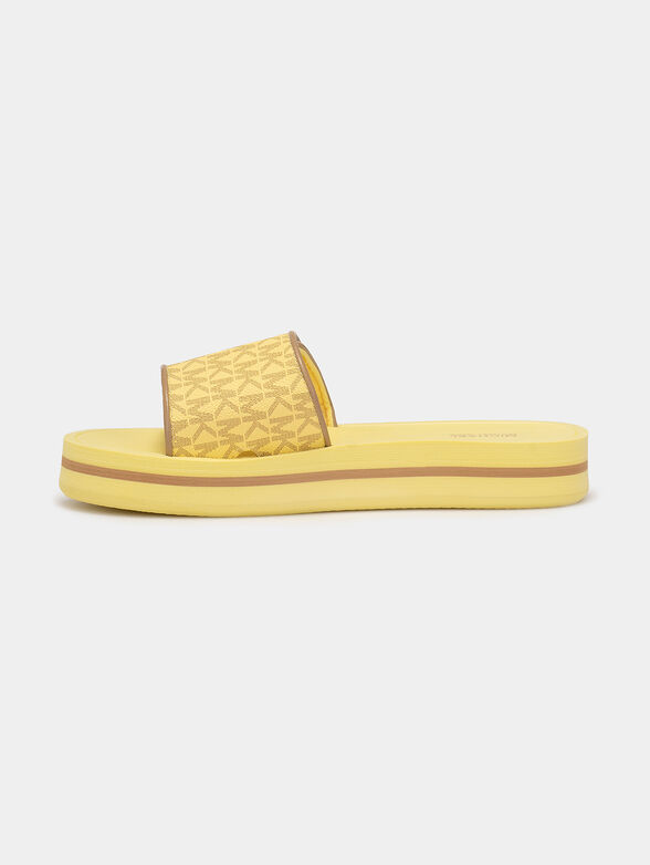 Yellow slides with monogram logo print - 4