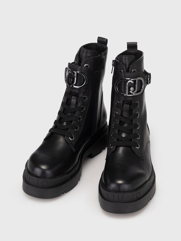 LOVE 40  black boots  - 6