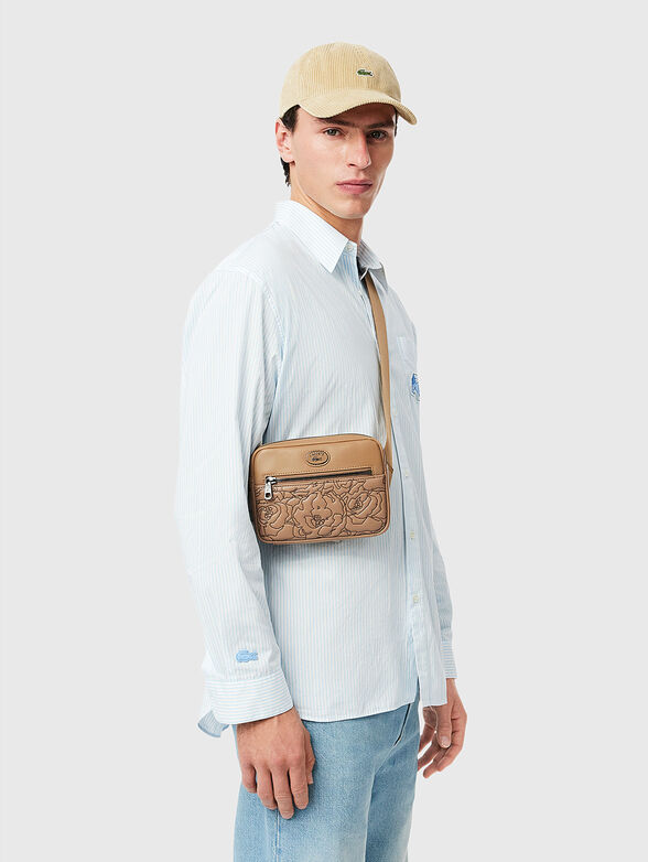 Crossbody bag with floral details - 2