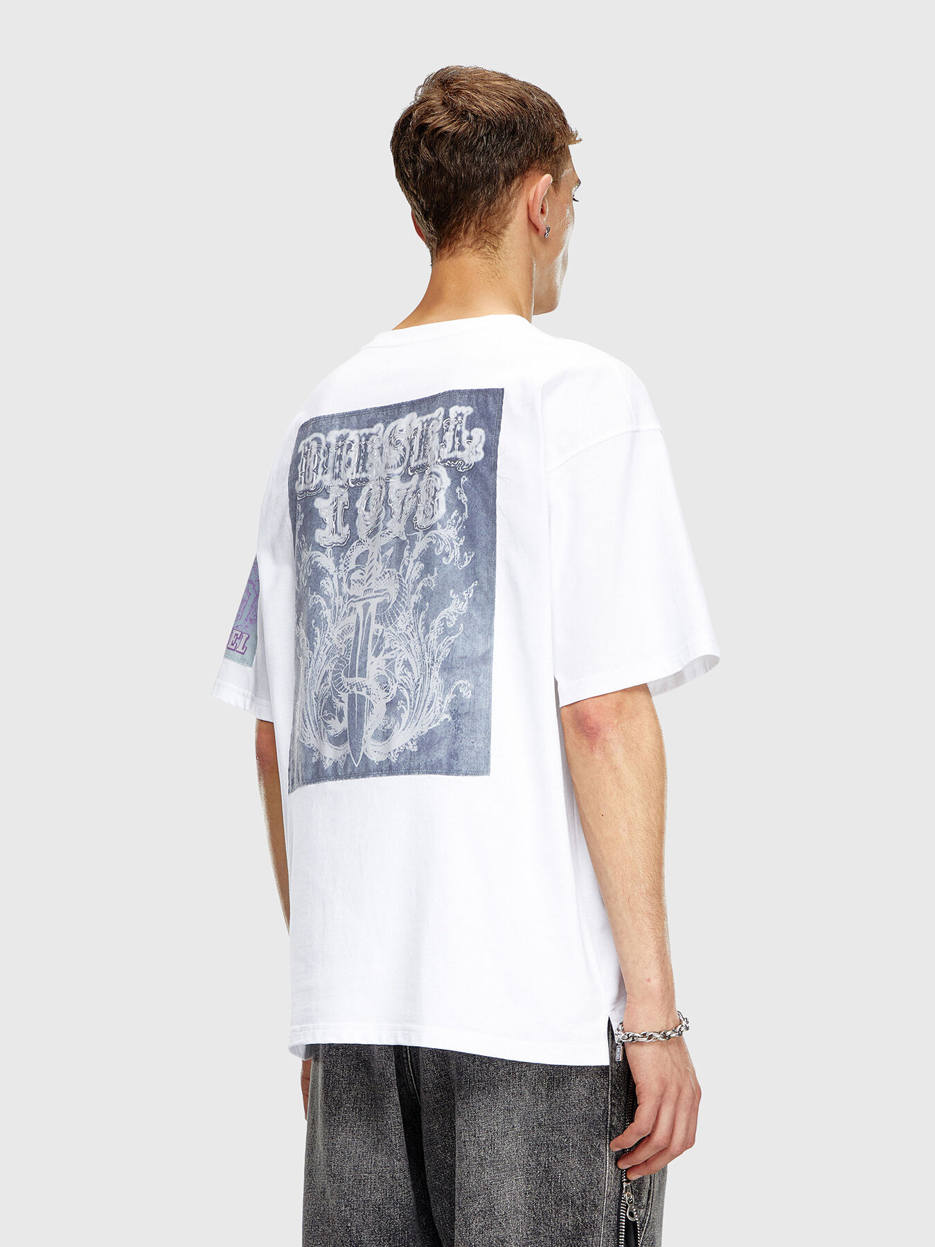 T-BOXT-SLITS-Q10 black T-shirt with patches brand DIESEL