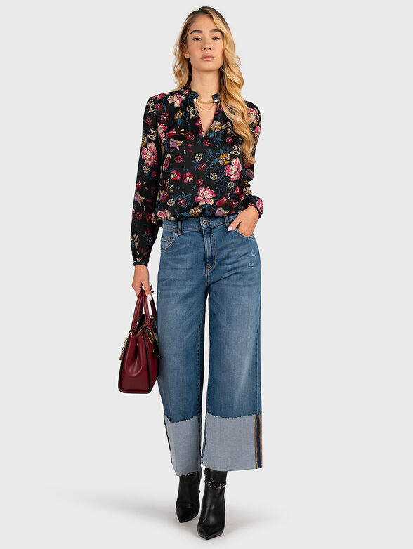 Jeans with reversed cuffs - 4