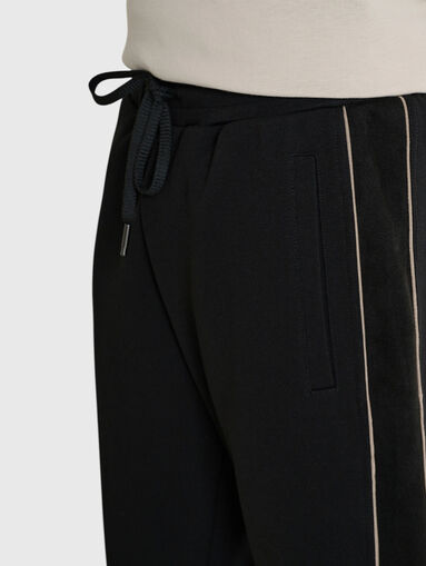Black regular fit trousers - 4