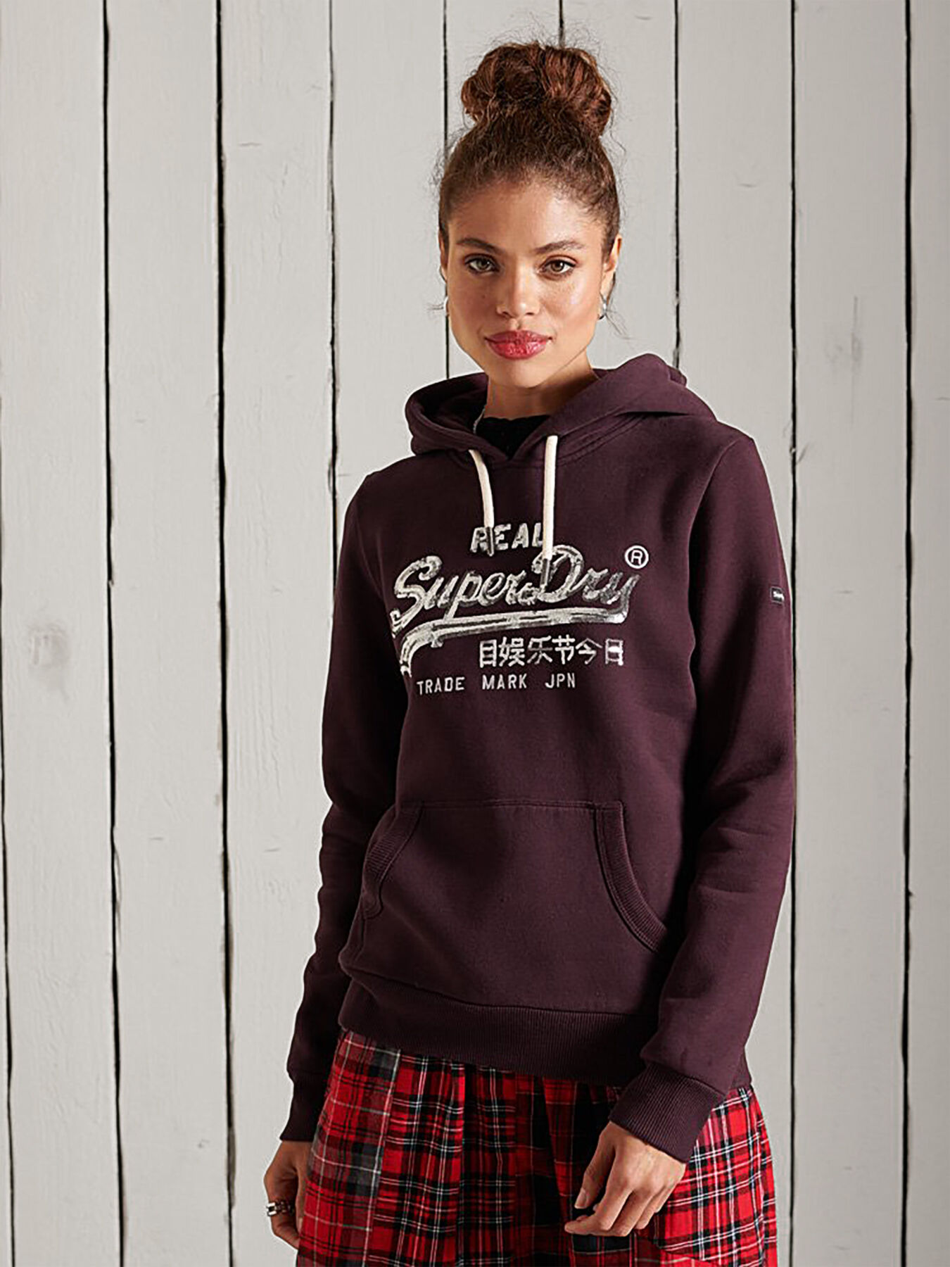 Sweatshirt with glamorous sequin logo brand SUPERDRY Globalbrandsstore en