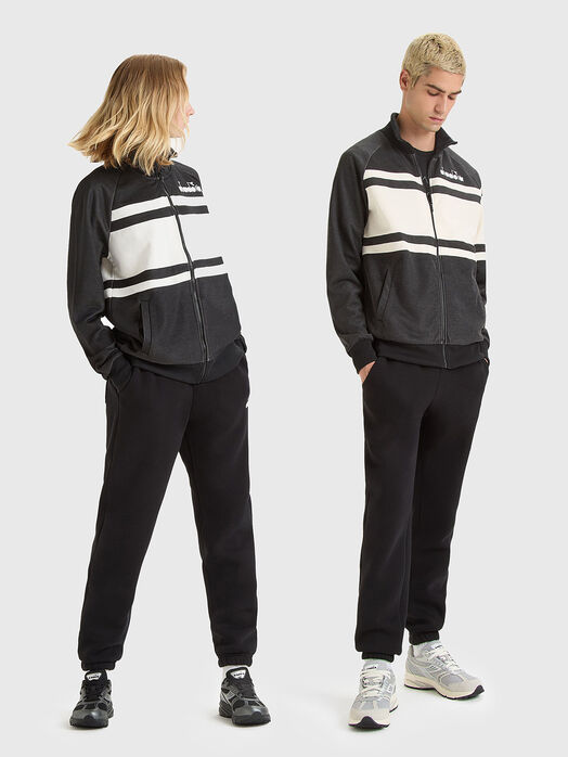 Sweatshirt with contrasting details