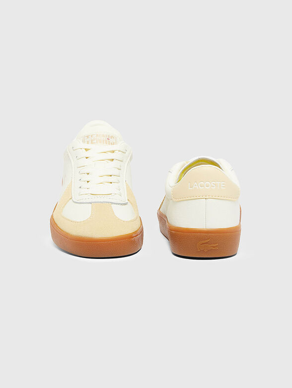 Sports shoes with logo - 5