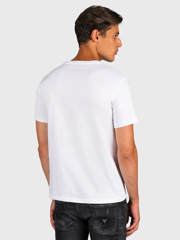 White t-shirt - 3