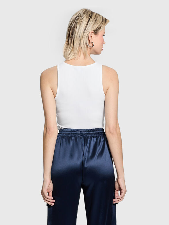 Top with 4G logo - 3