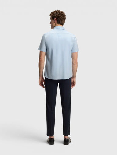 Short-sleeve shirt made of a linen blend - 3