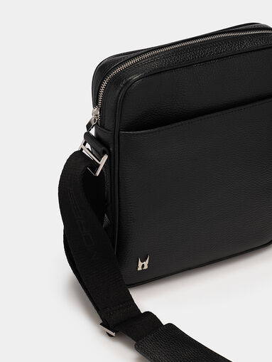 Crossbody bag in calf leather - 5