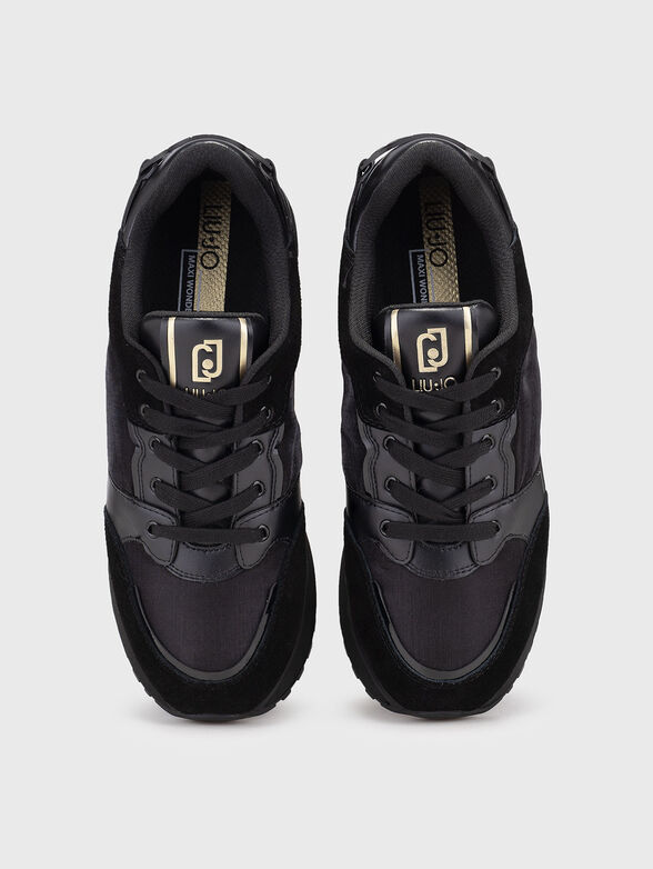 Sports shoes with accent logo - 6