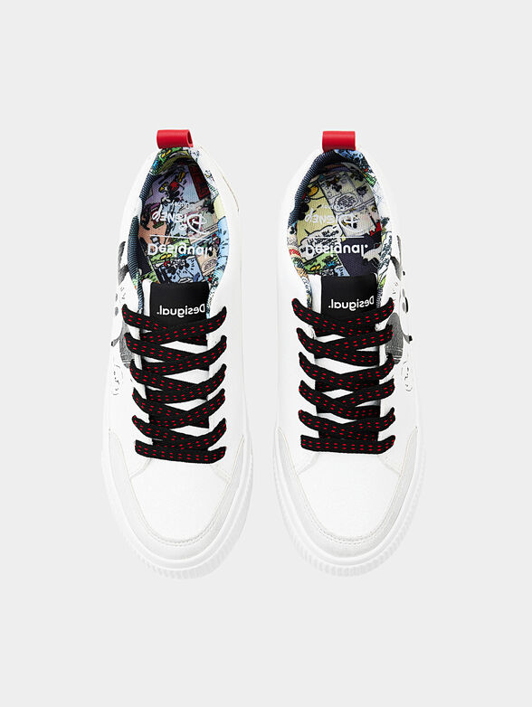 White sports shoes with Mickey Mouse accent - 5