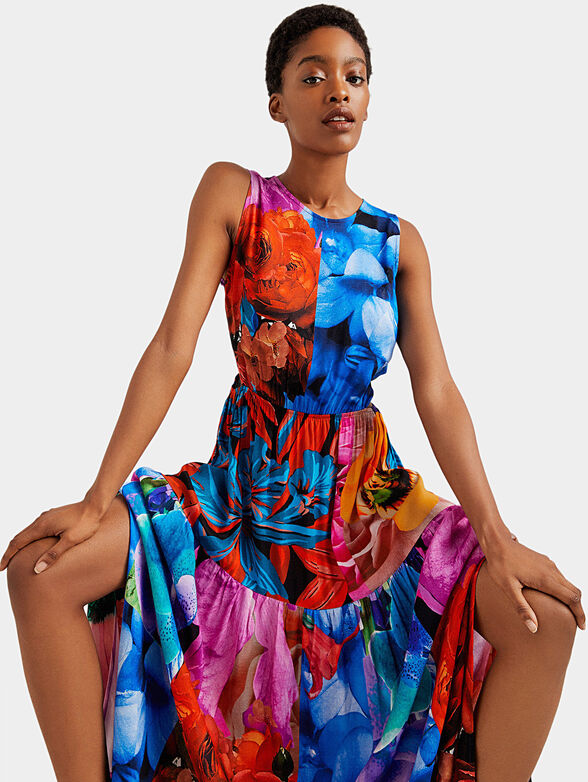 Long dress with floral print - 4