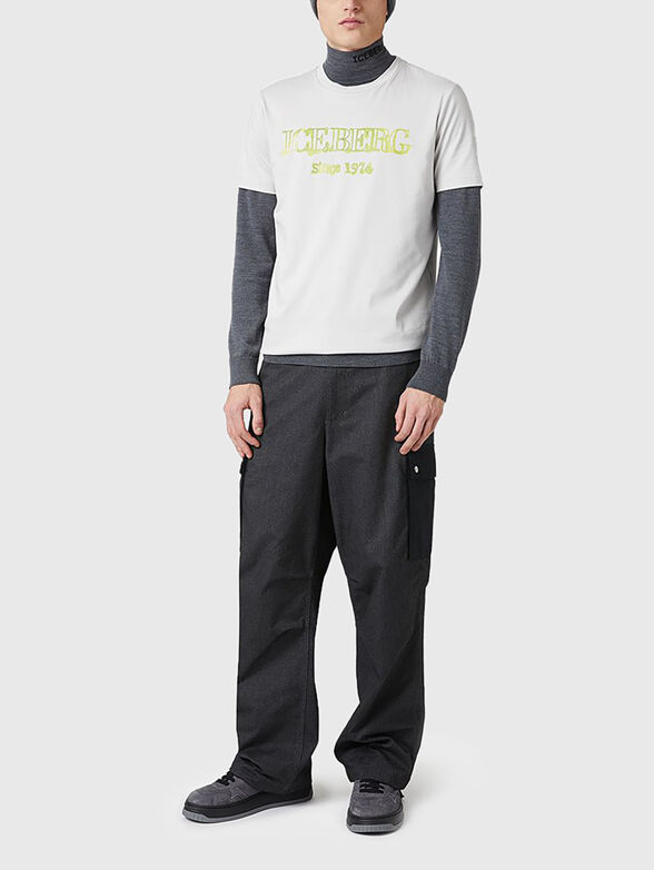 T-shirt with contrasting logo - 1