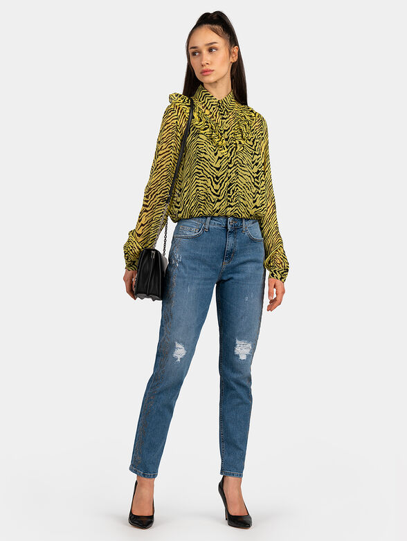 Blue jeans with applied rhinestones - 3