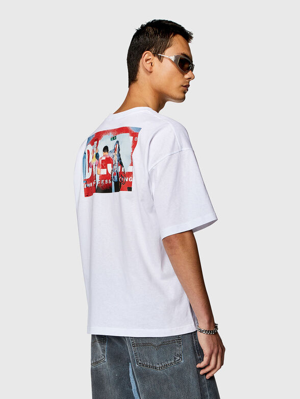 T-BOXT logo-print T-shirt in black  - 2