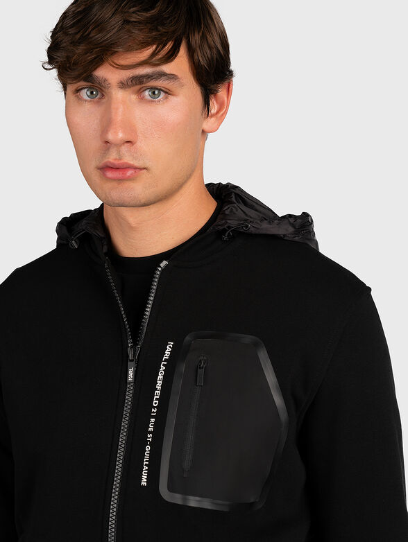 Sweatshirt with accent detail - 4