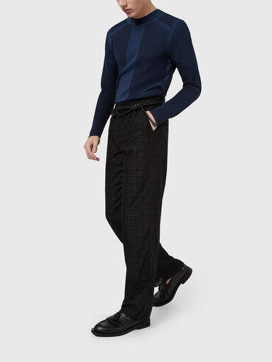 High-waisted wool trousers - 5
