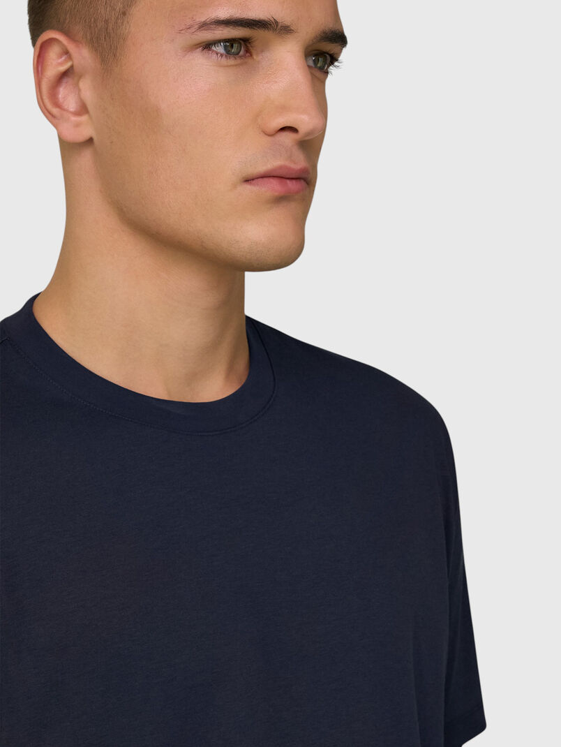 Dark blue t-shirt - 3
