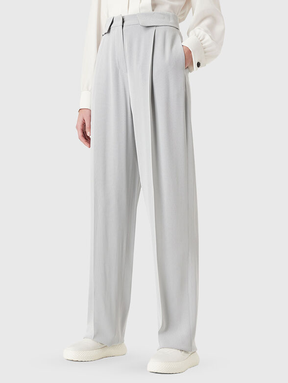 Trousers with high waist and wide legs - 1