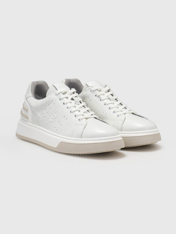 Leather sports shoes in black - 2