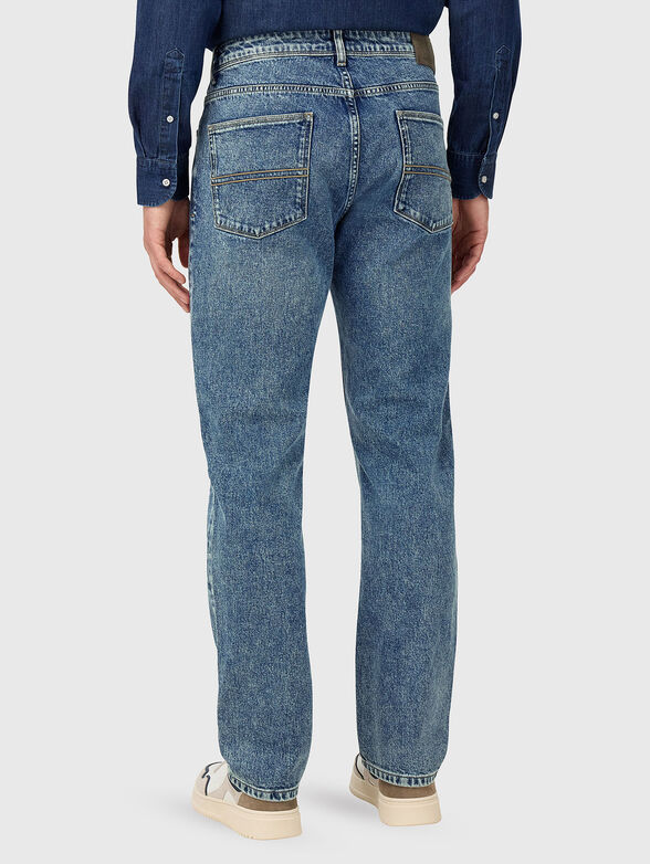 Straight jeans with a washed effect - 2