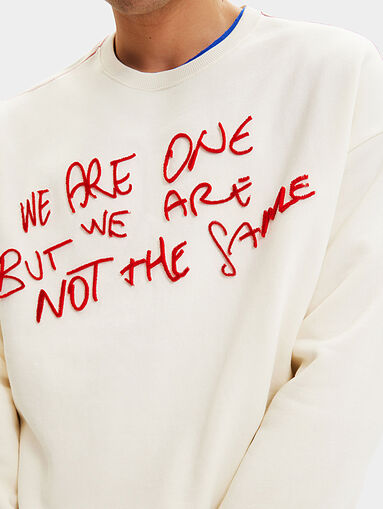 Sweatshirt with contrasting print - 4