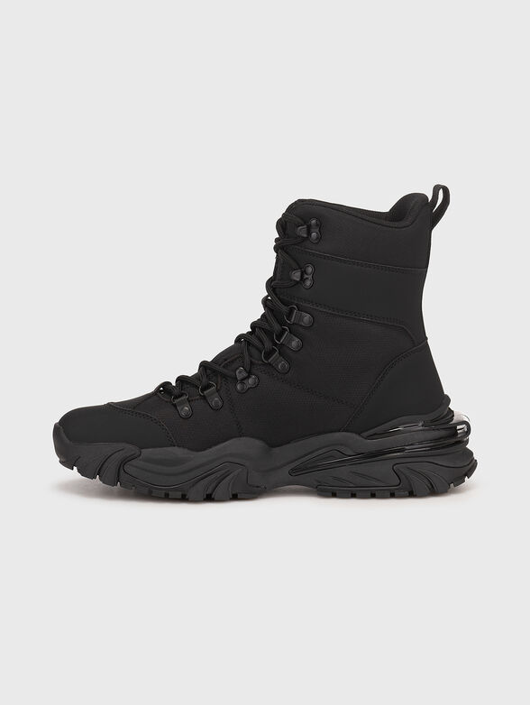 Black boots with contrasting logo inscription - 4
