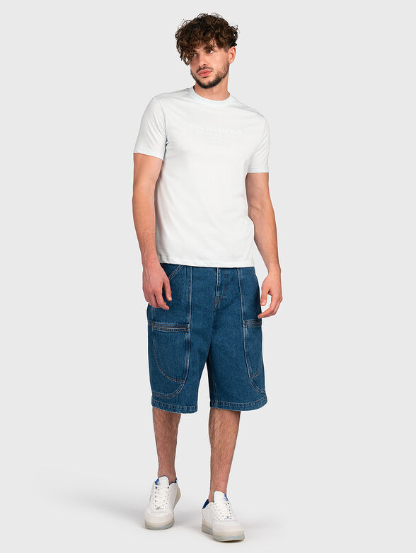 Blue t-shirt with embossed logo - 2