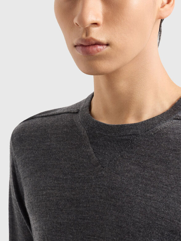 Round neck wool blend sweater - 4
