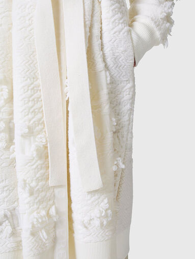 Wool-blend coat in white - 4