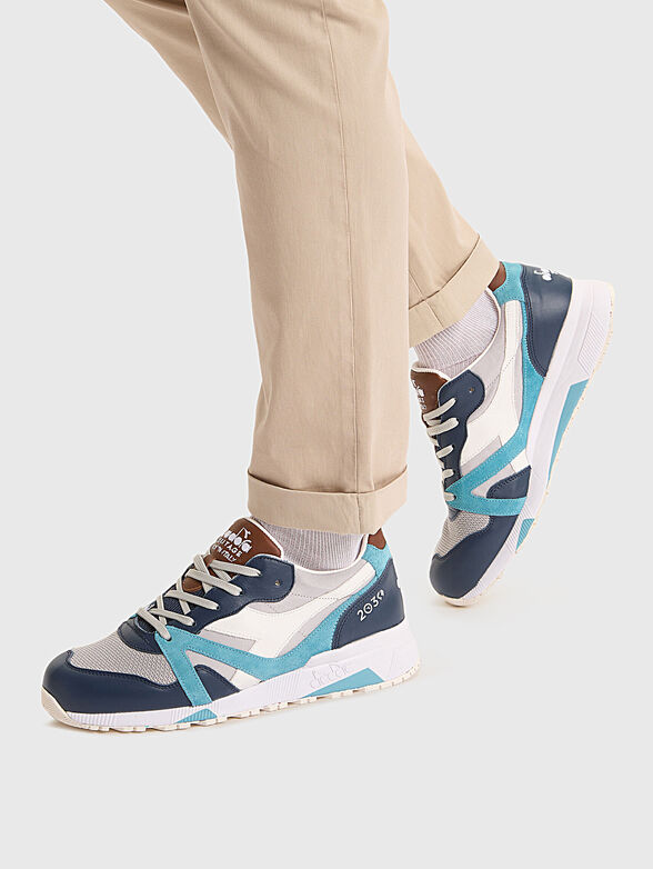 Beige sports shoes with logo embroidery - 2