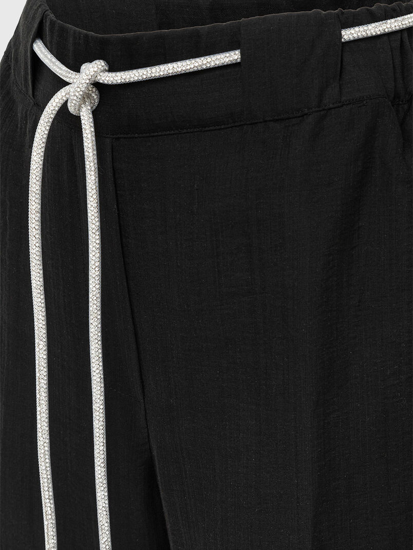 Trousers  with a high waist and wide legs - 3