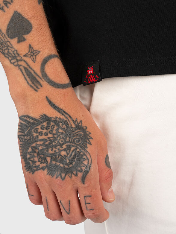 Black T-shirt with colorful print - 4