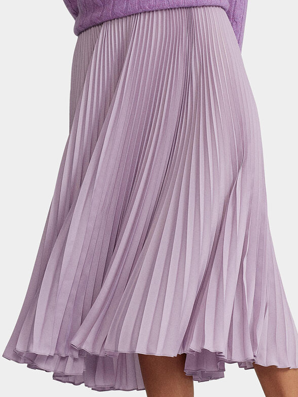 Pleated skirt in pale purple color - 3