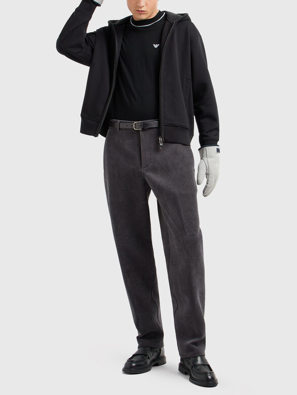 Sweater with contrasting details - 2