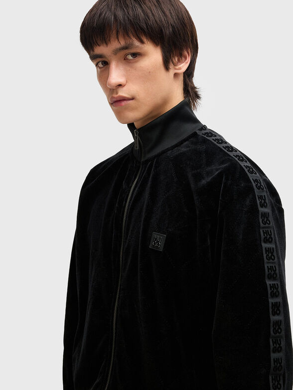 Velvet sweatshirt with monogram - 4