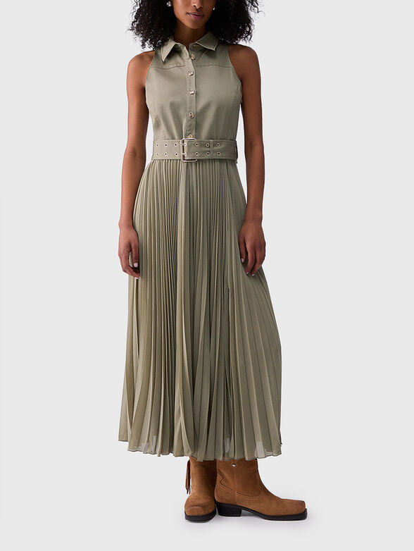 Pleated midi dress with a belt at the waist - 1