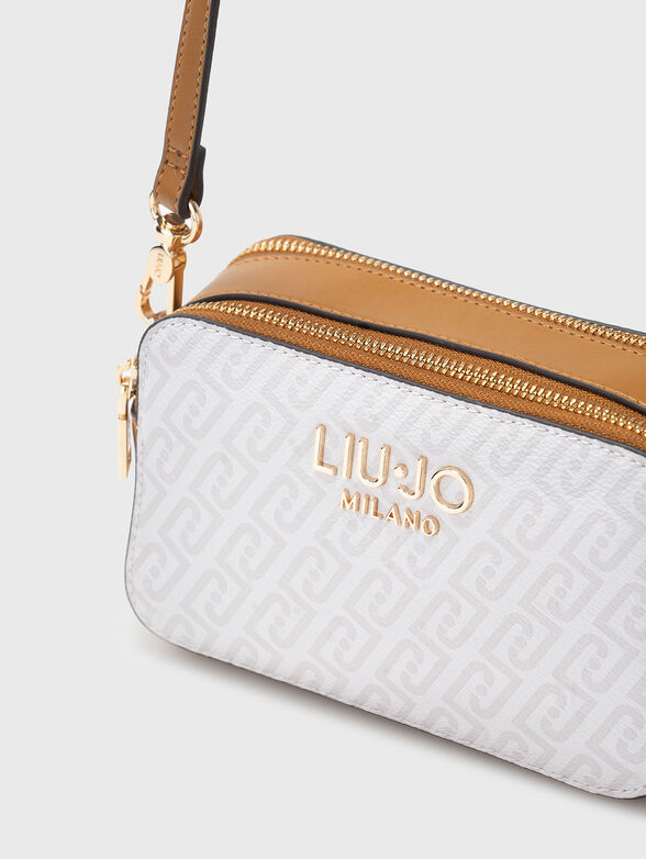 Bag with contrasting design - 5