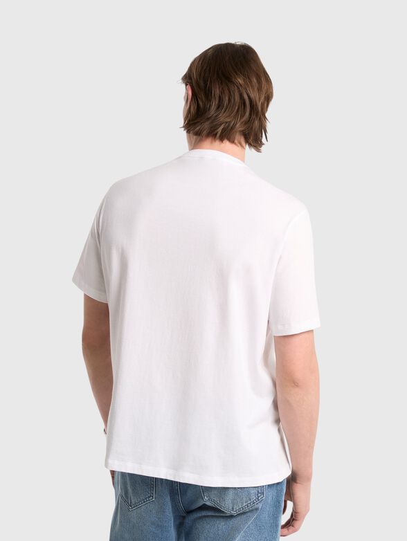 Beige T-shirt with embossed logo  - 2