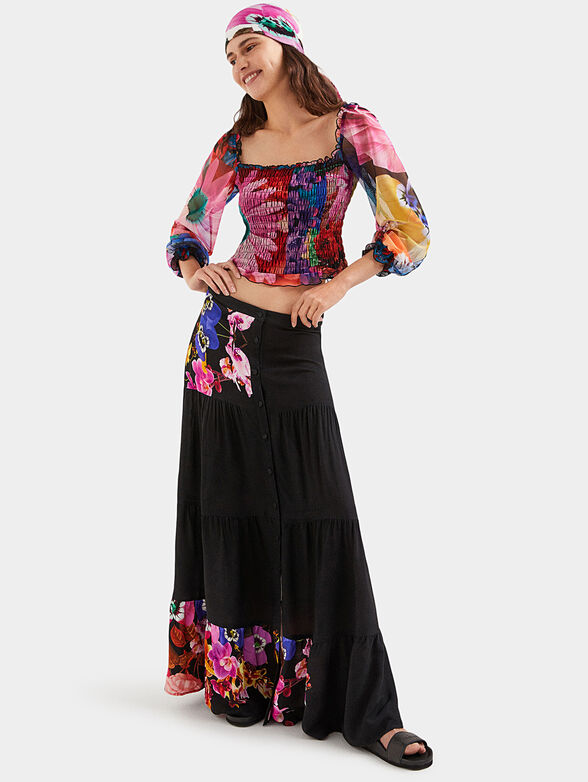 Long skirt with floral motifs - 2