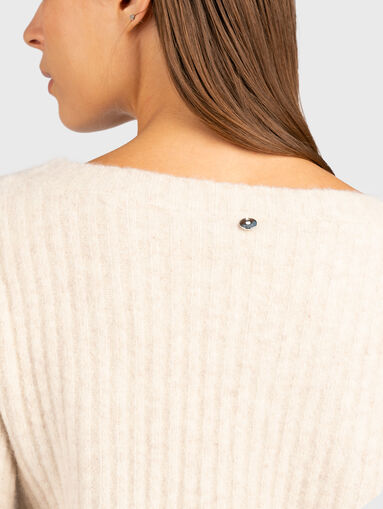 Sweater with rhinestone detail  - 4